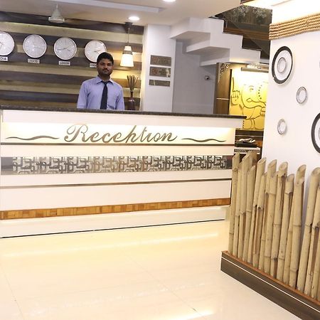 Hotel Shalimar Deluxe Bhopál Kültér fotó