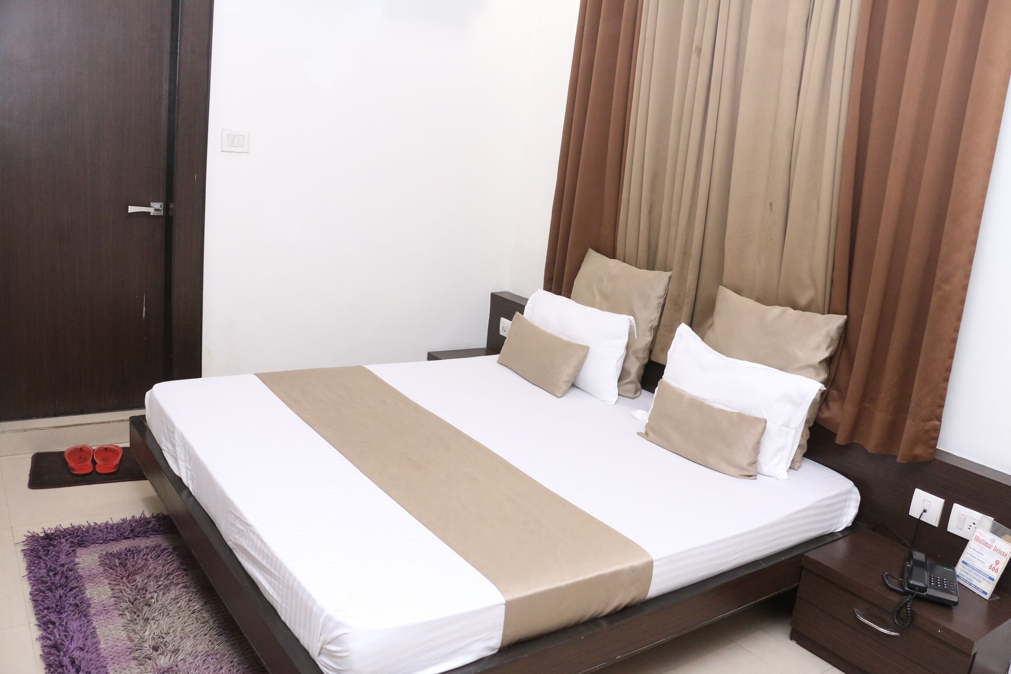 Hotel Shalimar Deluxe Bhopál Kültér fotó