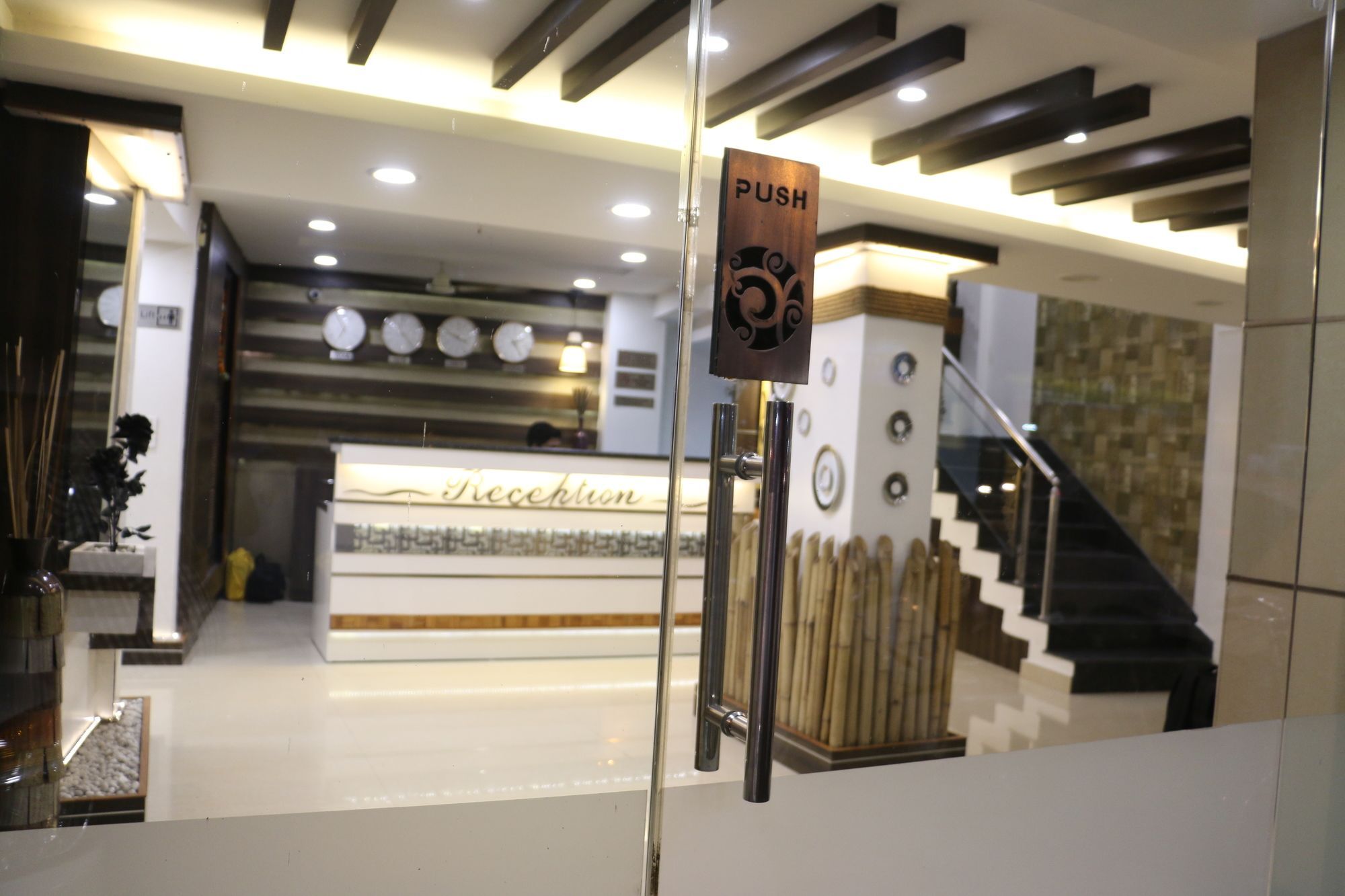 Hotel Shalimar Deluxe Bhopál Kültér fotó